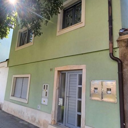 Vile Park Apartments Пула Екстер'єр фото